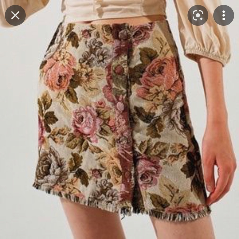 UO VINTAGE FLORAL SKIRT SIZE M